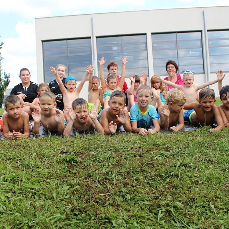 Badespaß beim TuS Schutterwald - Unsere Mini-Handballer